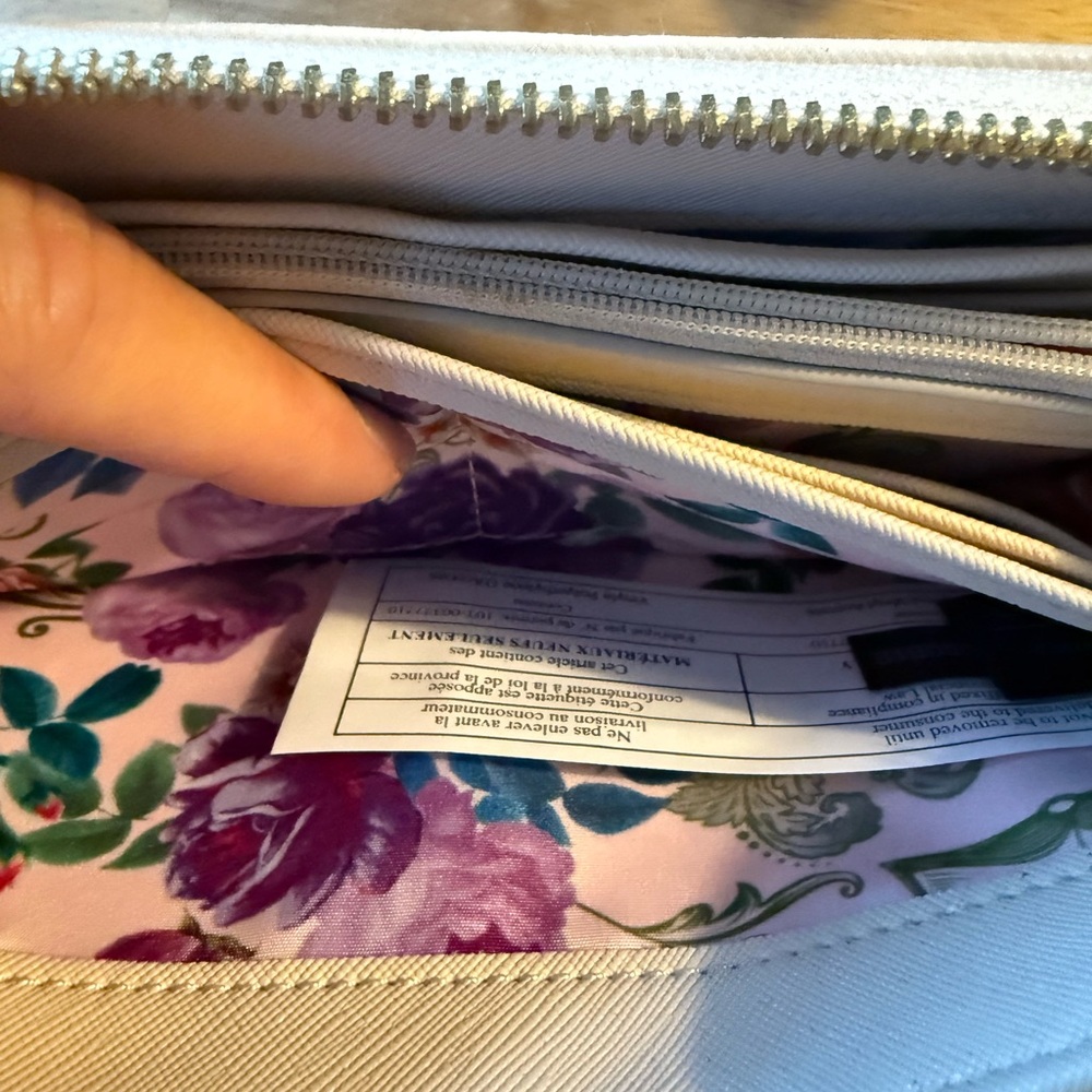 Loungefly Beauty & Beast wallet Cream - Picture 5 of 7